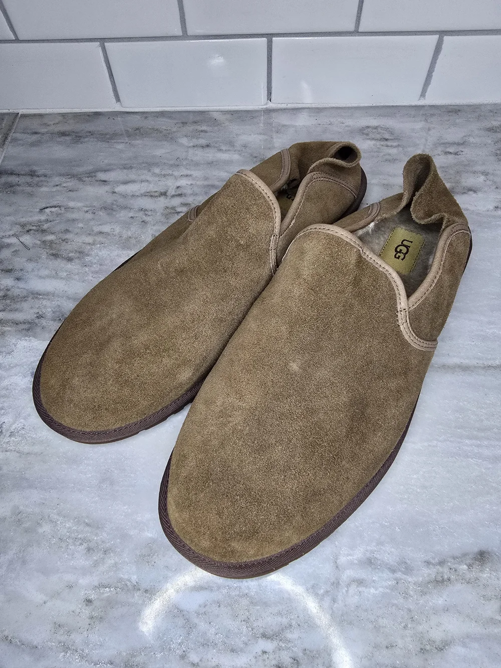 UGG Scuff Slippers Men's Size 13 Chestnut Suede Sheepskin NWOT